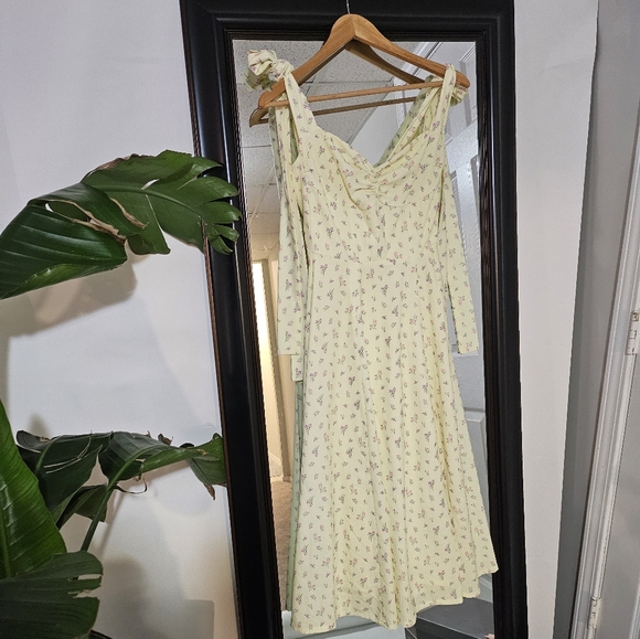 House of CB Alicia Lemon Sundress 🍋 - Picture 8 of 13